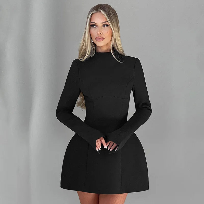 Robe Noire Dos nu