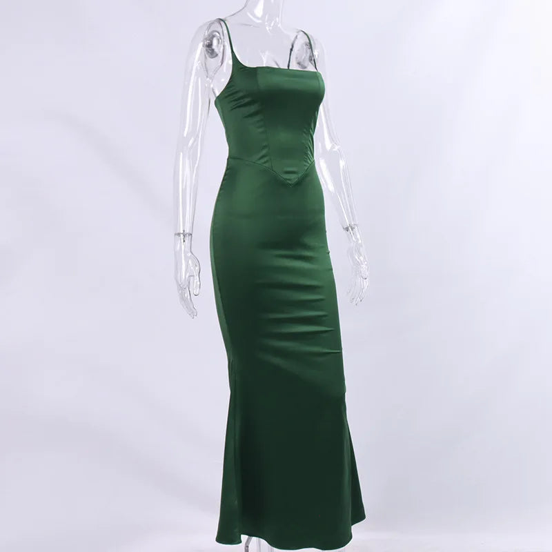 Robe Verte Dos nu