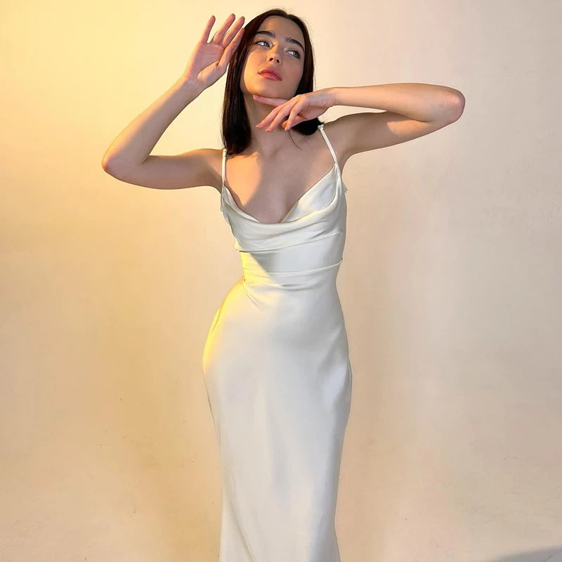 Robe Blanche Longue Dos nu
