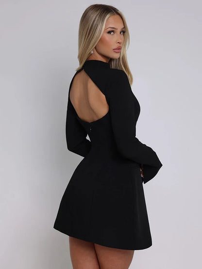 Robe Courte Noire Dos nu