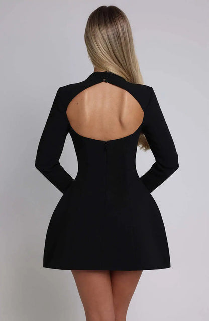 Robe Courte Noire Dos nu